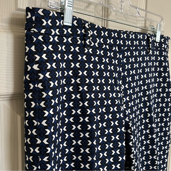 H&M Slacks Navy Patterned Stretchy Cigarette Trousers Pants Size 12 - Picture 3 of 8